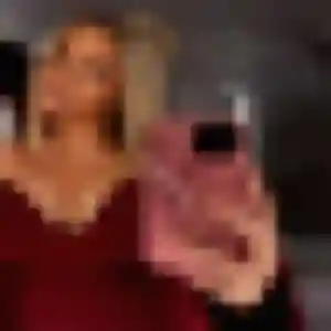 Découvre Karine, 22 ans à Baisieux gratuitement