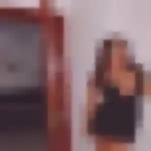 Aurelie, 21 ans, connectée à Bourg-Saint-Andéol pour un plan cul
