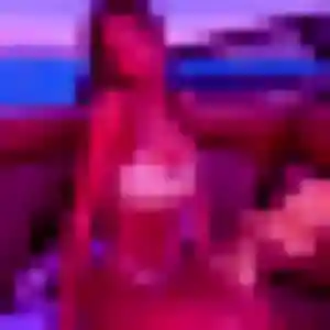 Erika (40 ans) à Claix cherche un plan cul ce soir