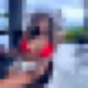 Corinne, 43 ans, connectée à Cranves-Sales pour un plan cul