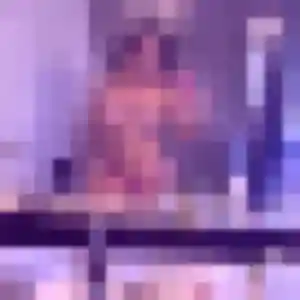 Svetlana, 28 ans, connectée à Dinard pour une rencontre coquine