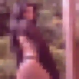 Estee, 25 ans, en ligne à Fougères pour une rencontre coquine