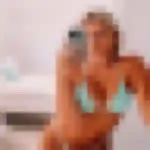 Rencontre Anne, 22 ans à Gif-sur-Yvette en privé