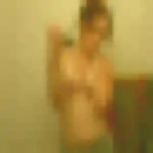 Photo de Harmony à Gigean (27 ans) - plan cul discret