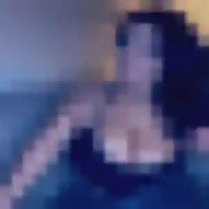 Charmante Justine, 23 ans à Hettange-Grande - voir sa photo