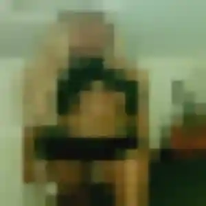 Alienor, 30 ans, connectée à La Ferté-Saint-Aubin pour une rencontre coquine