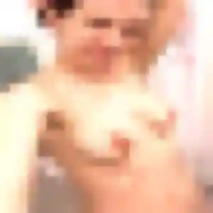 Debora, 26 ans, en ligne à La Valette-du-Var pour une rencontre coquine