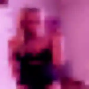 Anne-Charlotte (25 ans) à Le Beausset attend une rencontre aujourd'hui