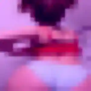 Yvonne de Le François, 22 ans - plan cul discret