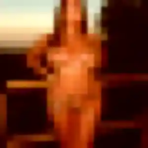 Clemence, femme de 21 ans cherche plan cul à Les Angles