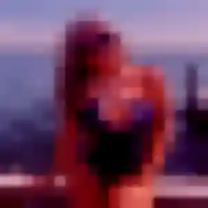Karima, 27 ans, en ligne à Lodève pour une rencontre coquine
