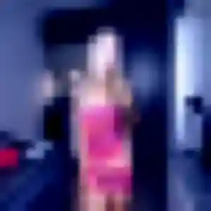 Myriam, 28 ans, en ligne à Louvres pour une rencontre coquine