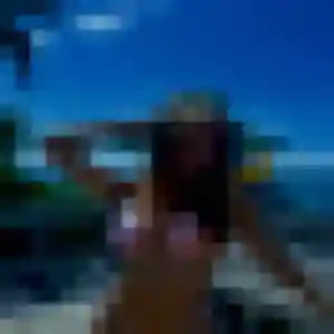 Photo de Laura à Maen Roch (33 ans) - plan cul gratuit