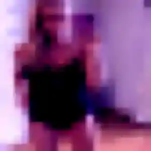 Flore, 27 ans, en ligne à Marignane pour une rencontre coquine