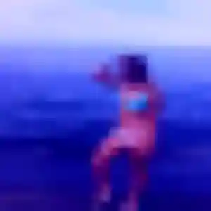 Photo de Laura à Marly-le-Roi (27 ans) - plan cul gratuit