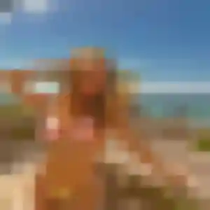 Rencontre Lou-Anne, 22 ans à Mer en privé