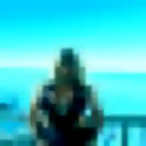 Découvre Berenice, 21 ans à Montrond-les-Bains en privé