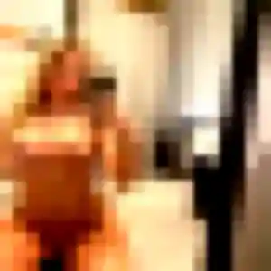 Sexy Huguette, 19 ans à Mornant - voir sa photo