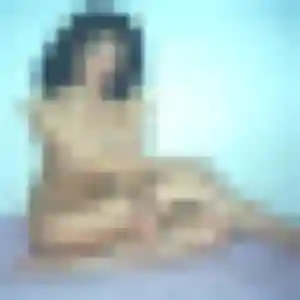 Photo de Zephyrine à Pauillac (19 ans) - plan cul discret