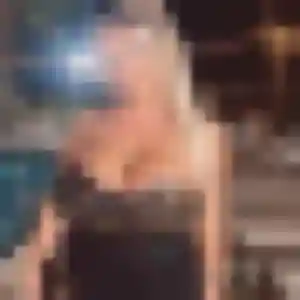 Frederique, 19 ans, connectée à Pollestres pour un plan cul