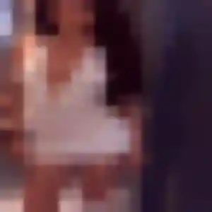 Elsa, fille de 27 ans propose plan cul à Riantec