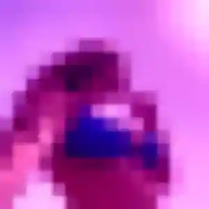 Rejoins Bettina, 23 ans à Saint-Astier gratuitement