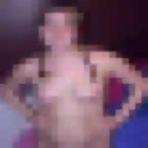 Photo de Coralie à Saint-François (27 ans) - plan cul sans inscription