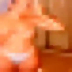 Debora, 24 ans, connectée à Saint-Genis-Pouilly pour une rencontre coquine