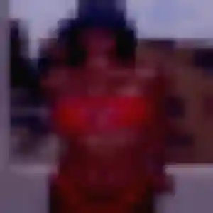 Alienor, femme de 38 ans cherche plan cul à Saint-Jean-Bonnefonds