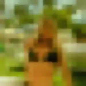 Joana, 29 ans, en ligne à Saint-Marcel pour une rencontre coquine