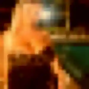 Josephine, 21 ans, disponible à Saint-Mitre-les-Remparts pour une rencontre coquine