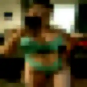 Debora, 25 ans, dispo pour plan cul à Soyaux