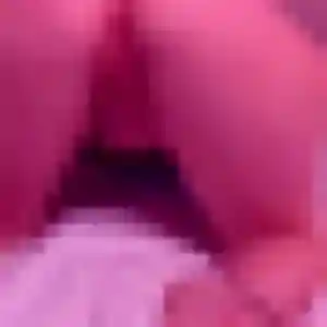 Celine, 27 ans, disponible à Taverny pour un plan cul