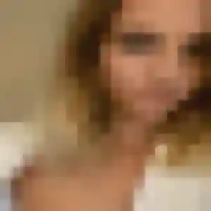 Uranie, 28 ans, en ligne à Toul pour une rencontre coquine