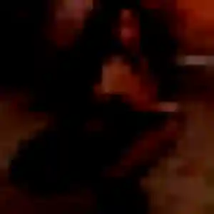 Tania, fille de 30 ans cherche plan cul à Vallons-de-l'Erdre
