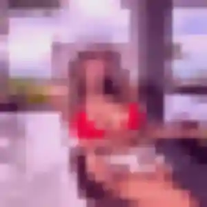 Photo de Nora à Vaulx-en-Velin (21 ans) - plan cul discret