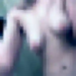 Salome, femme de 31 ans propose plan cul à Vernouillet