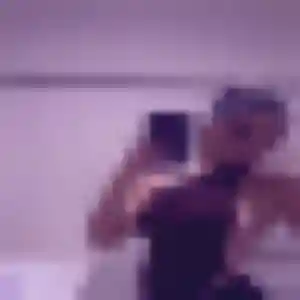 Salima, 36 ans, disponible à Versailles pour un plan cul